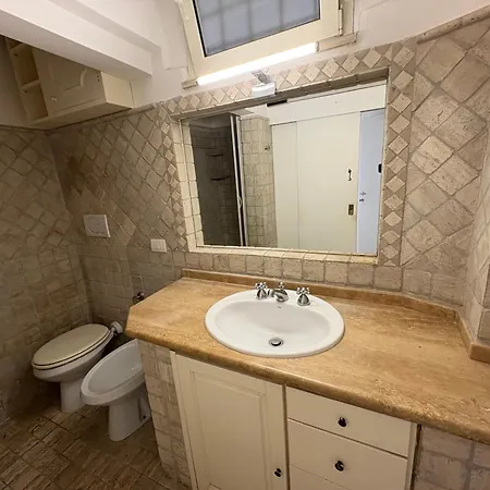 Appartamento Laurina House *