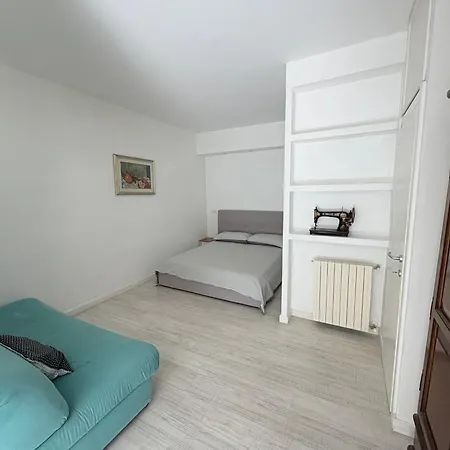 Laurina House